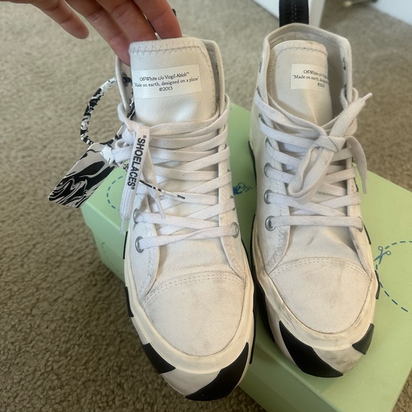 Off-White Mid Top Vulcanized Canvas - Picture 5 of 7